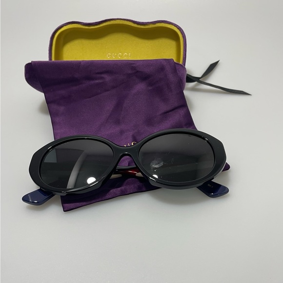 Gucci Oval Ladies Sunglasses GG0279SA 001 57MM Black - Picture 2 of 9